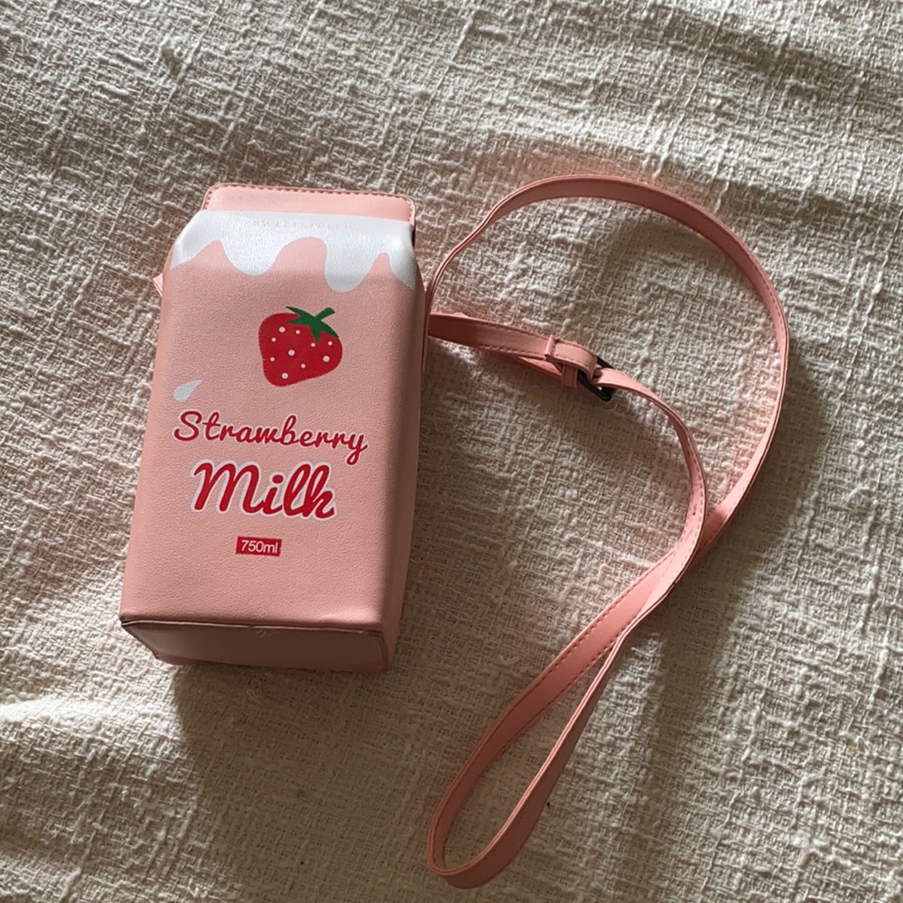 Strawberry milk purse